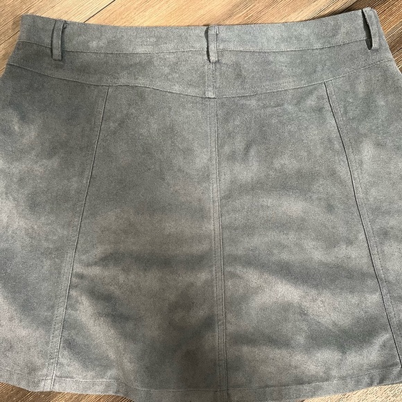 The Impeccable Pig button front skirt-‎ large - Picture 7 of 8